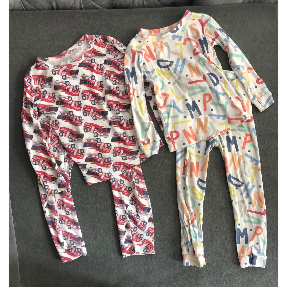 Size 4 baby gap pajama set pjs multicolor alphabet fire truck engine bundle